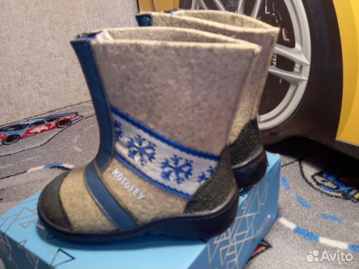 Валенки котофей 24