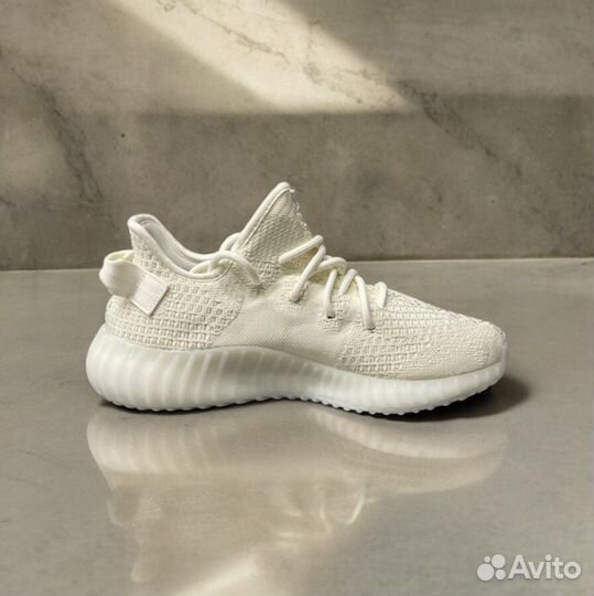 Кроссовки Adidas Yeezy Boost 350 V2 Lite Bone