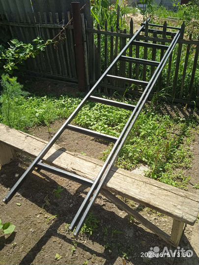 Лестница металлическая новая