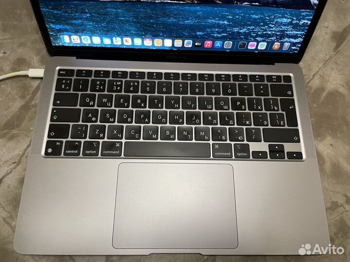 Apple MacBook air 13 2020 m1 8gb 256