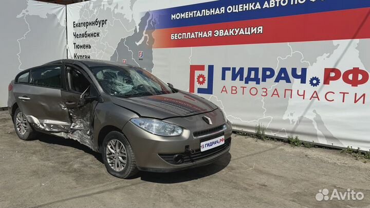 Усилитель переднего бампера Renault Fluence 752100