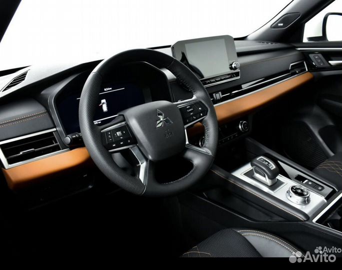 Mitsubishi Outlander, 2023