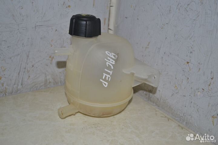 Бачок расширительный Renault Duster