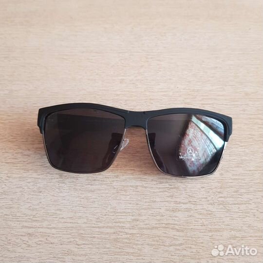 Солнцезащитные очки