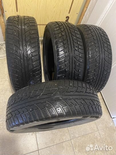 Kumho I'Zen RV Stud KC16 225/65 R17