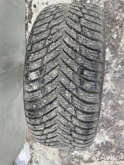 Nokian Tyres Hakkapeliitta 10p SUV 255/55 R18 27M