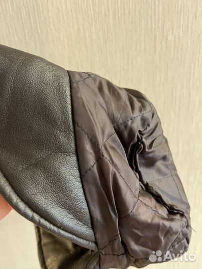 Кепка кожаная женская