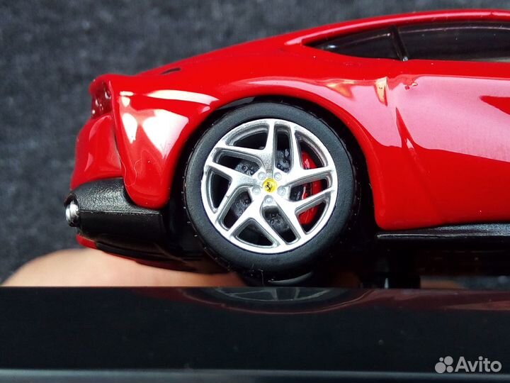 1:43 Ferrari superfast Bburago