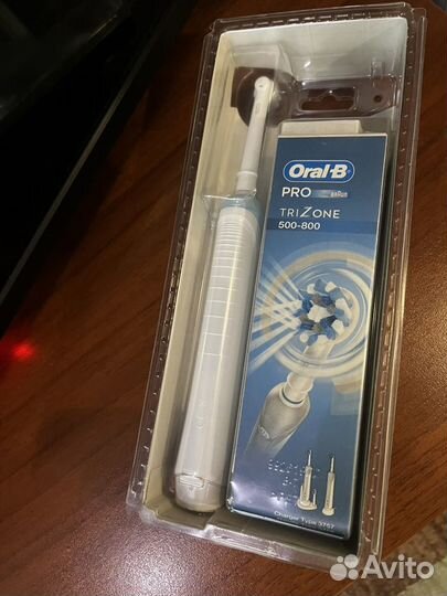 Зубная щетка Oral-B PRO 500