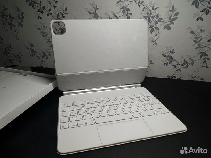 Клавиатура Magic Keyboard для iPad Pro 11''