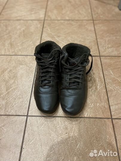 Кроссовки зимние