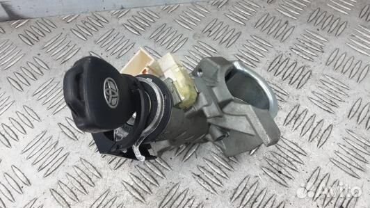 Замок зажигания toyota avensis T27 (BUK17J101)