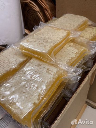 Мёд в сотах.Рамка меда в сотах 2023