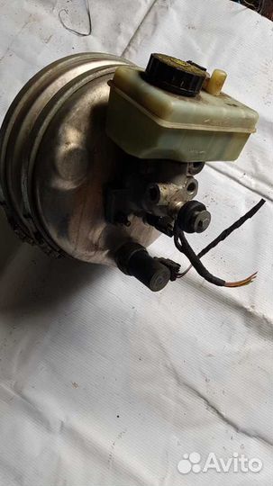 Усилитель тормозов вакуумный Mercedes-Benz S-klass