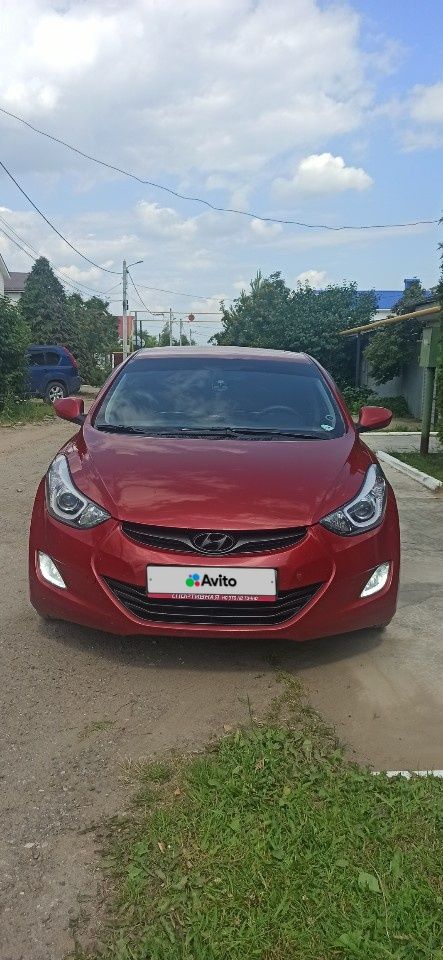 Hyundai Elantra: фото владельца