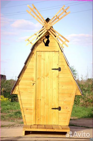 Уличный туалет деревянный SOX560