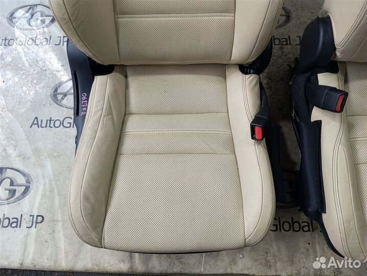 Сиденье салонное Lexus IS200t/IS250/IS300/IS300h/IS350
