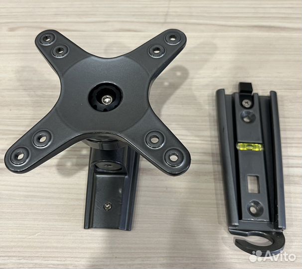 Кронштейн для телевизора ф. Vivanco