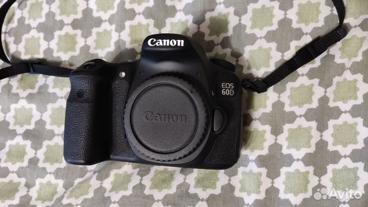 Зеркальный фотоаппарат Canon 60D Body + все нужное