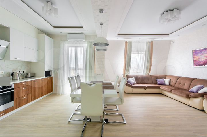 2-к. квартира, 100 м², 9/9 эт.