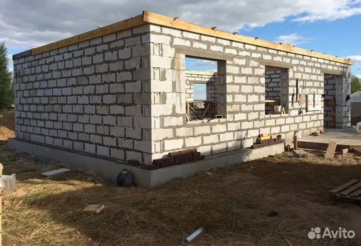 Бригада строителей