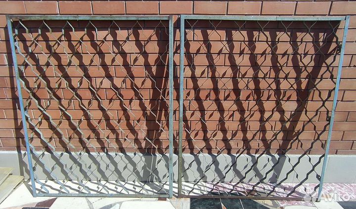 Решётки на окна 2шт