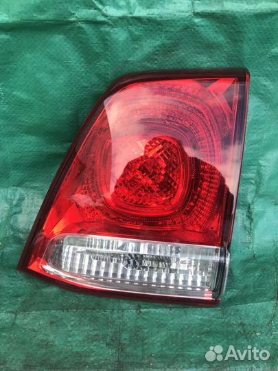 Фонарь внутренний Toyota Land Cruiser 200 2014 г