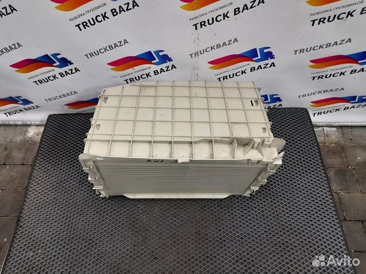 82147707 Отделение полки для хранения Volvo FH