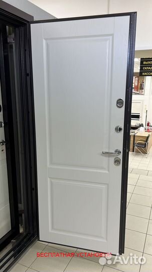 Толстая входная дверь с отличной шумоизоляцией