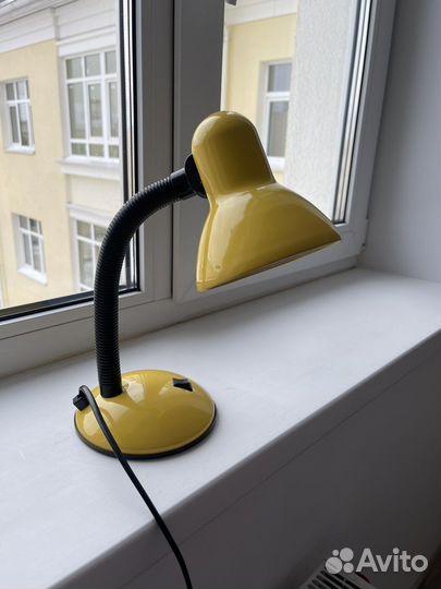 Настольная лампа IKEA икея желтая лампа