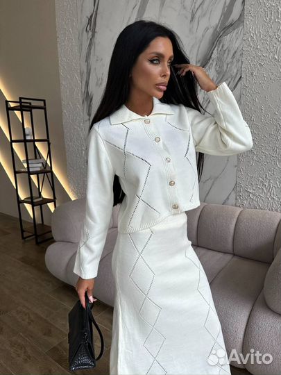 Костюм женский