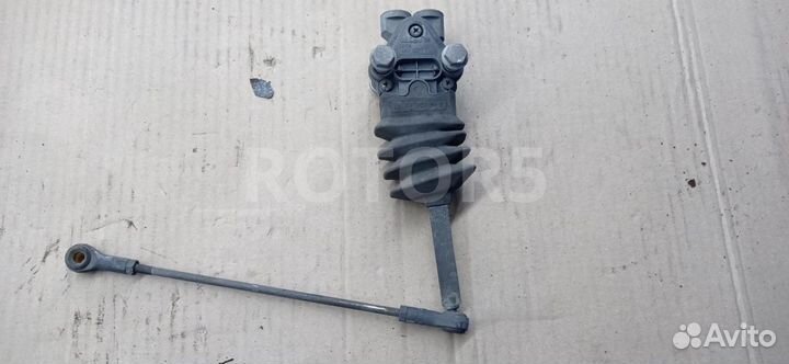 Кран уровня подвески кабины Mercedes-Benz Actros