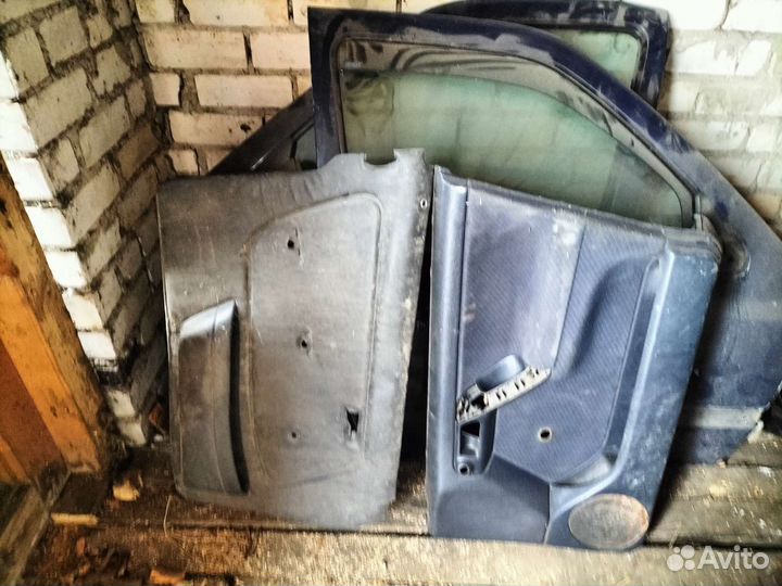 Двери на VW Венто и голф3