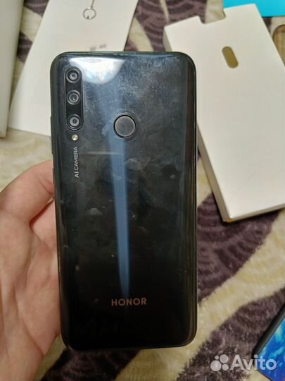 HONOR 20e, 4/64 ГБ