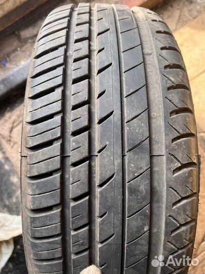 Viatti Strada Asimmetrico 205/55 R16