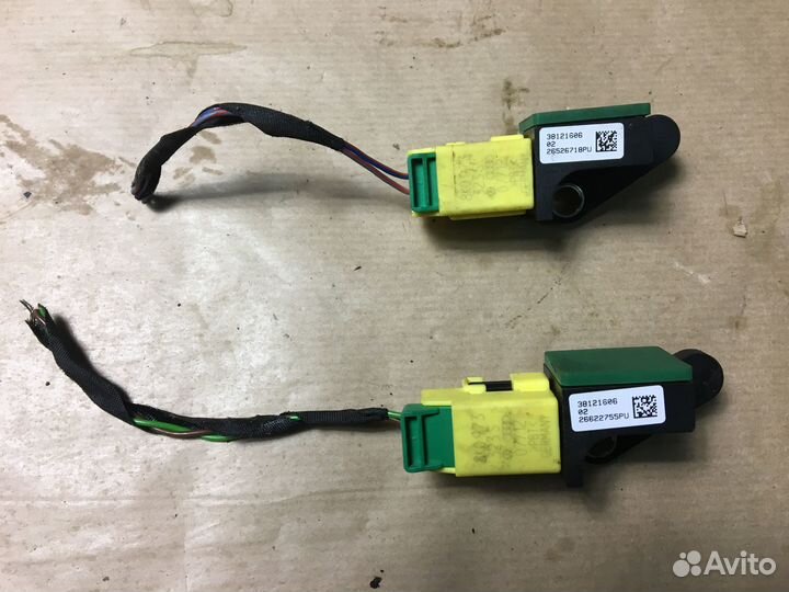 Датчик удара Volkswagen Tiguan 08-17