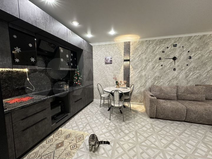 3-к. квартира, 55 м², 16/19 эт.