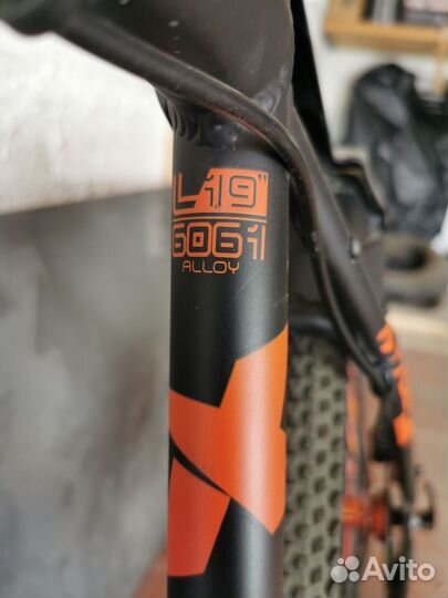 Горный велосипед trinx M1000