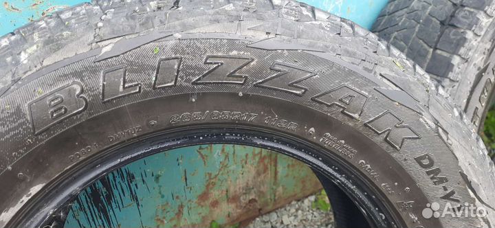 Bridgestone Blizzak DM-V1 265/65 R17