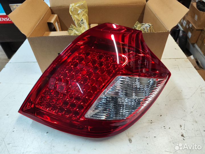 Новый фонарь задний на Kia Ceed 2010 - 2012