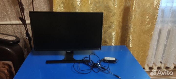 Монитор Samsung s24e390hl