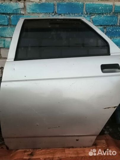 Дверь левая ваз 2110