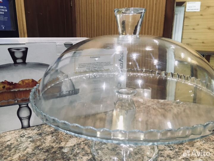 Тортница с крышкой