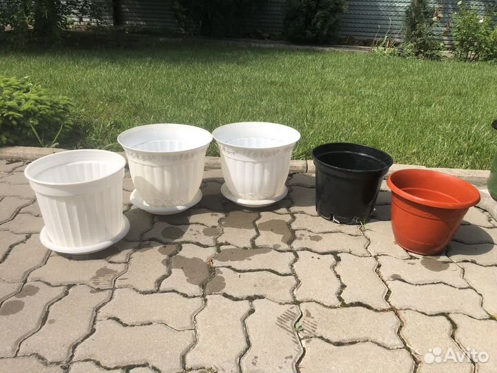 Цветочные горшки пластик
