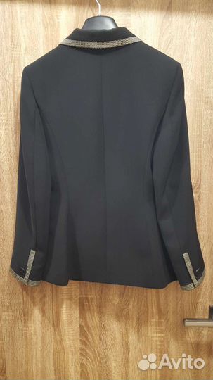 Костюм женский