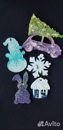 Новогодние игрушки