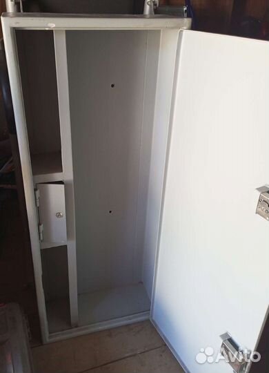 Оружейный сейф на 3 ствола