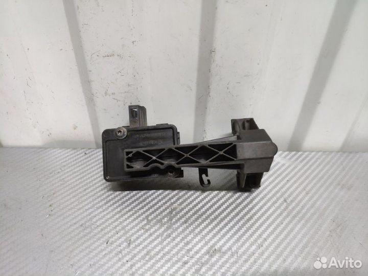 Активатор замка крышки бензобака Mercedes-Benz