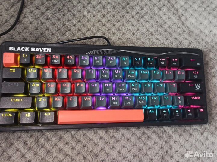 Игровая клавиатура и мышь