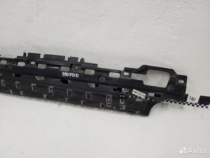 Кронштейн заднего бампера центральный BMW 6er G32